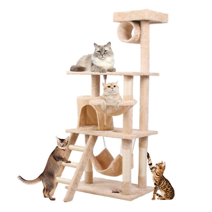 Arbre à chat à plusieurs niveaux